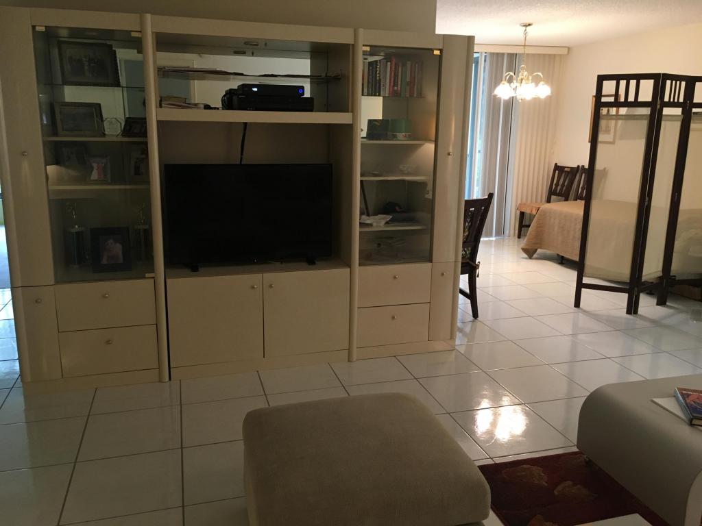7835 Lakeside Boulevard, Boca Raton, FL 33434