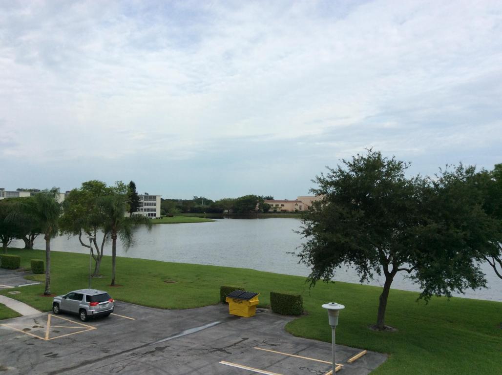 3058 Cornwall C, Boca Raton, FL 33434