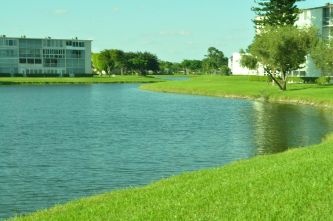 1031 Hythe B, Boca Raton, FL 33434