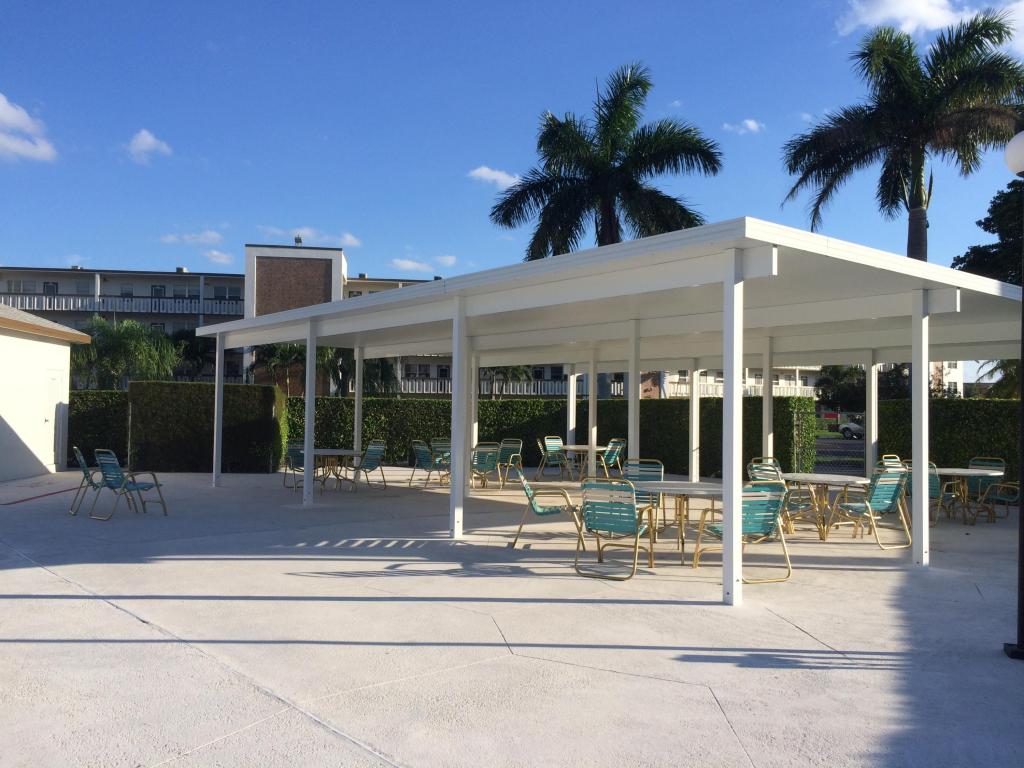 1031 Hythe B, Boca Raton, FL 33434