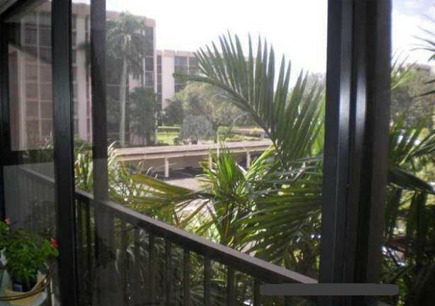 7738 Lakeside Boulevard, Boca Raton, FL 33434