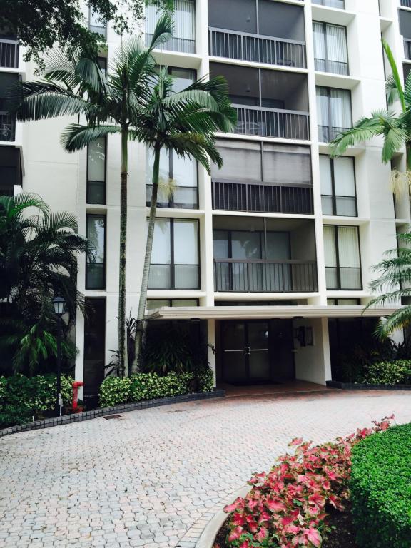 1854 Bridgewood Drive, Boca Raton, FL 33434