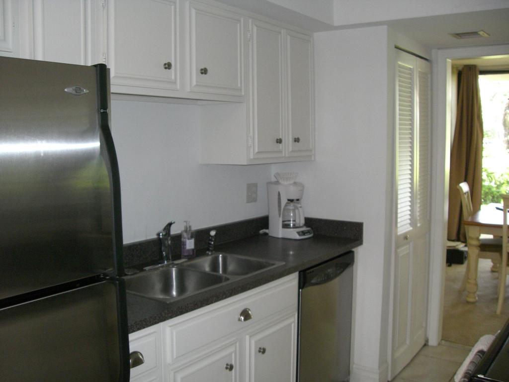 1006 Bridgewood Place, Boca Raton, FL 33434