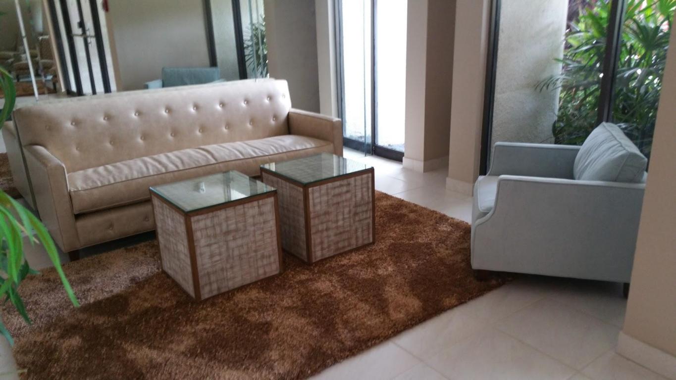 1946 Bridgewood Drive, Boca Raton, FL 33434