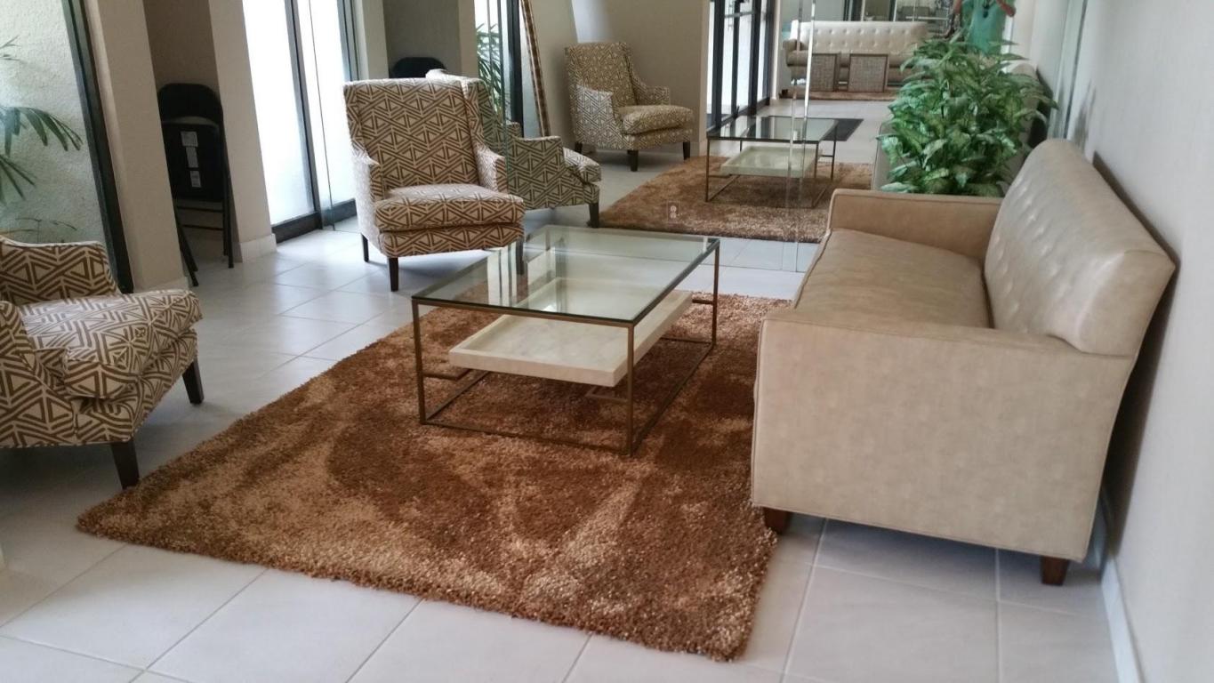 1946 Bridgewood Drive, Boca Raton, FL 33434