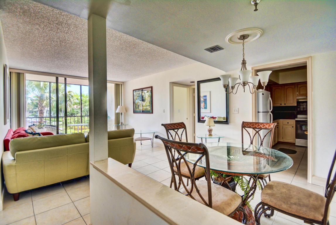 6895 Willow Wood Drive, Boca Raton, FL 33434