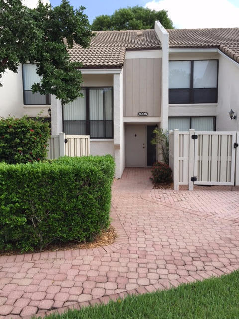 1006 Bridgewood Place, Boca Raton, FL 33434