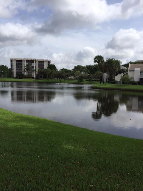 1006 Bridgewood Place, Boca Raton, FL 33434