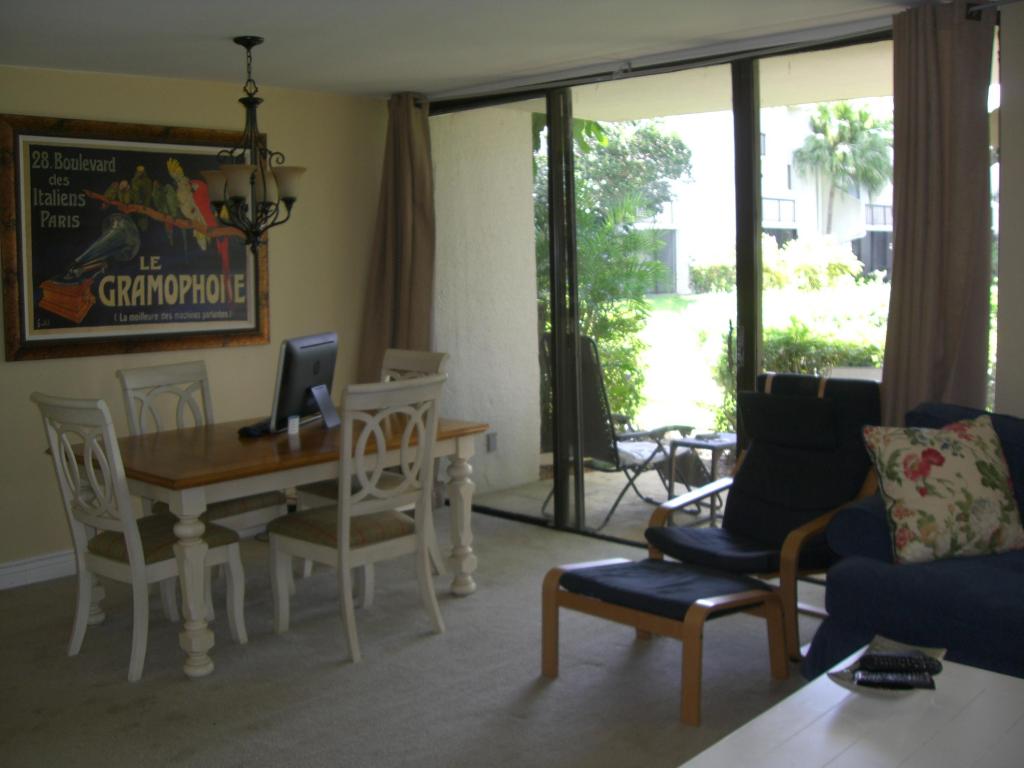 1006 Bridgewood Place, Boca Raton, FL 33434