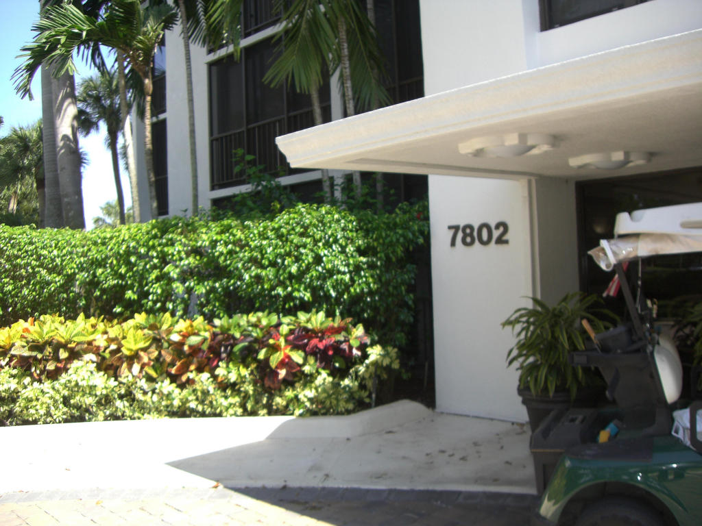7802 Lakeside Boulevard, Boca Raton, FL 33434