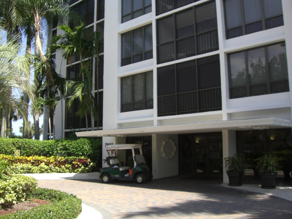 7802 Lakeside Boulevard, Boca Raton, FL 33434