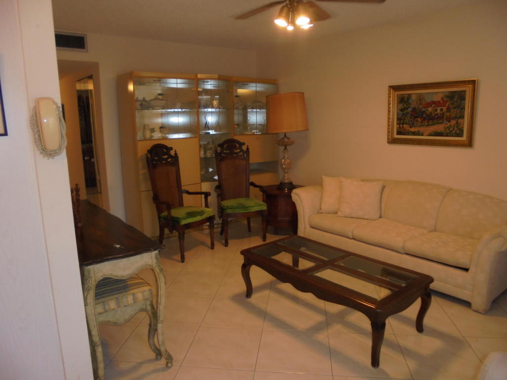 4031 Lincoln B, Boca Raton, FL 33434