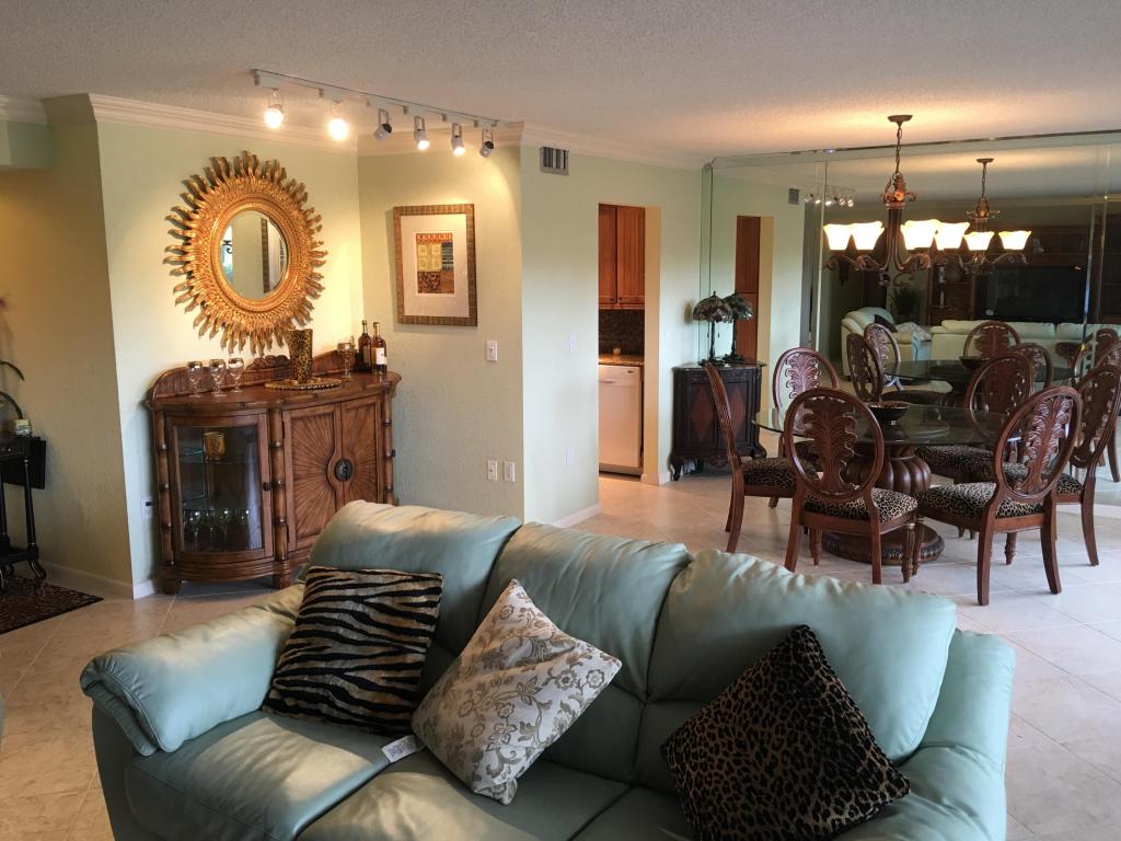 6760 Willow Wood Drive, Boca Raton, FL 33434
