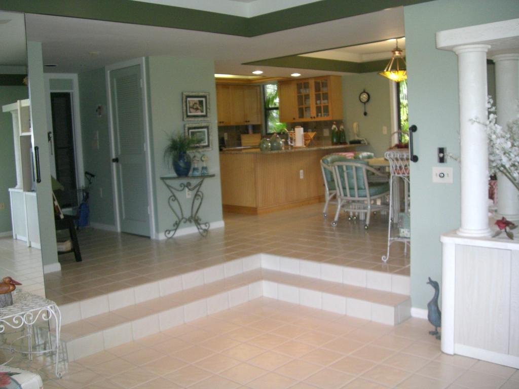 7087 Rain Forest Drive, Boca Raton, FL 33434