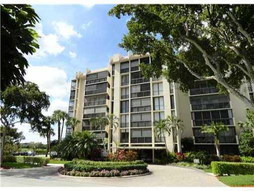 1561 Bridgewood Drive, Boca Raton, FL 33434