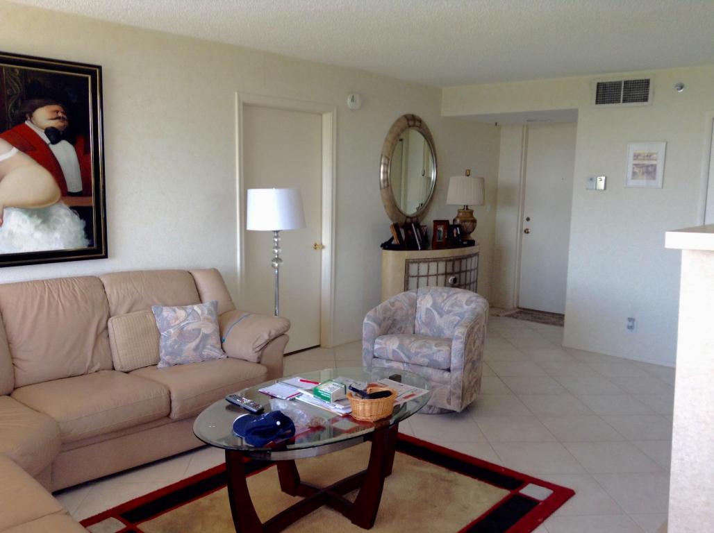 1561 Bridgewood Drive, Boca Raton, FL 33434