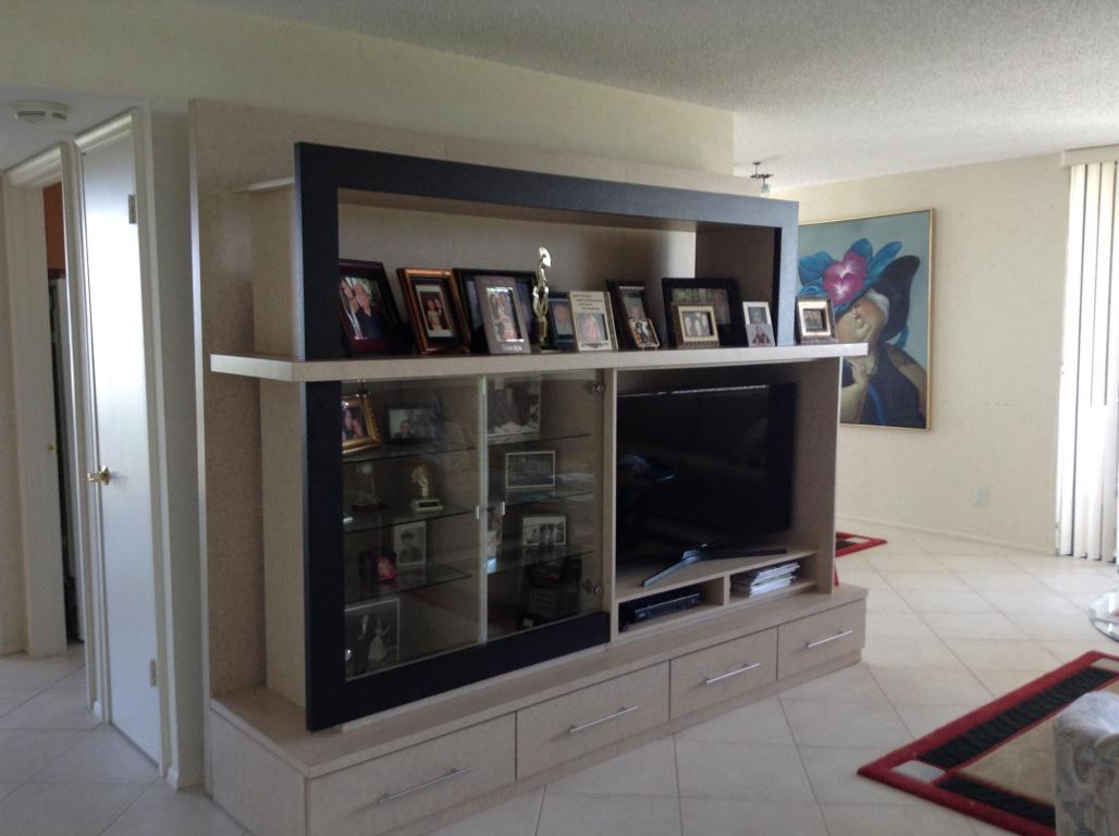 1561 Bridgewood Drive, Boca Raton, FL 33434