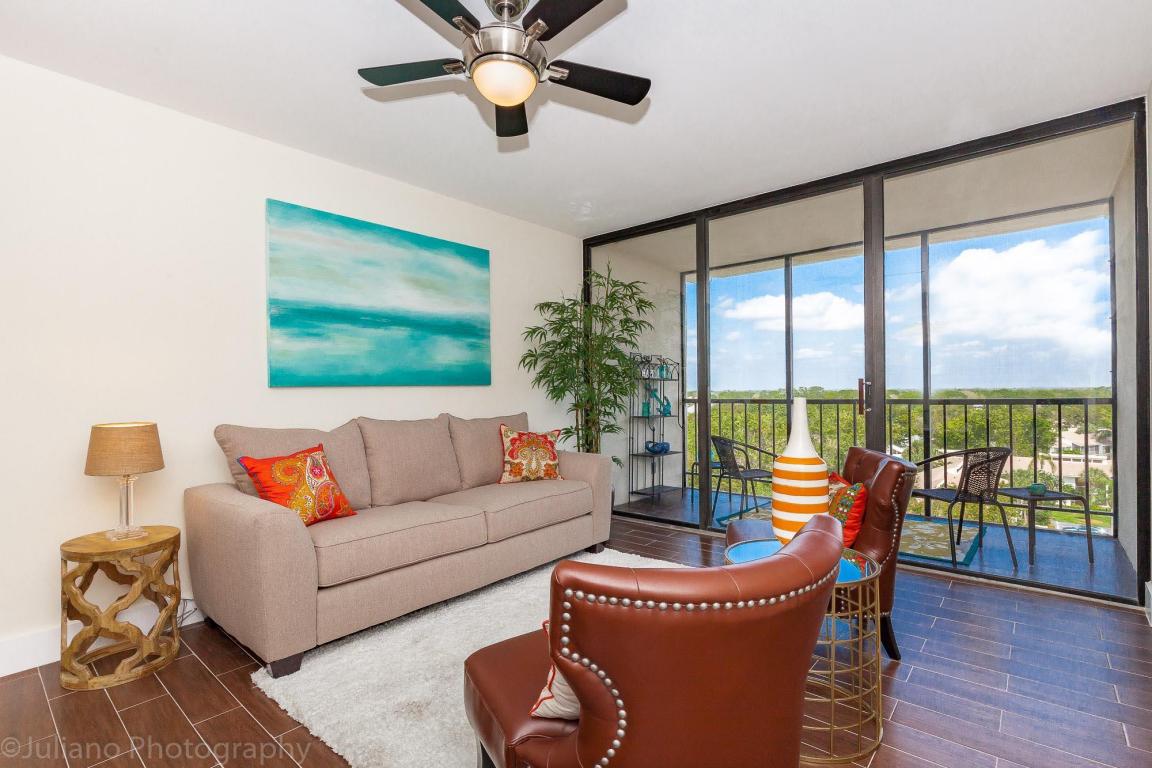 6895 Willow Wood Drive, Boca Raton, FL 33434