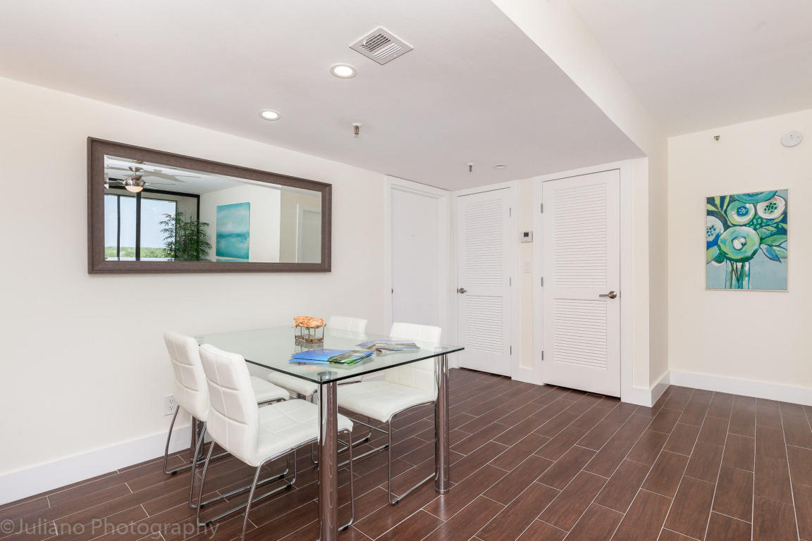6895 Willow Wood Drive, Boca Raton, FL 33434