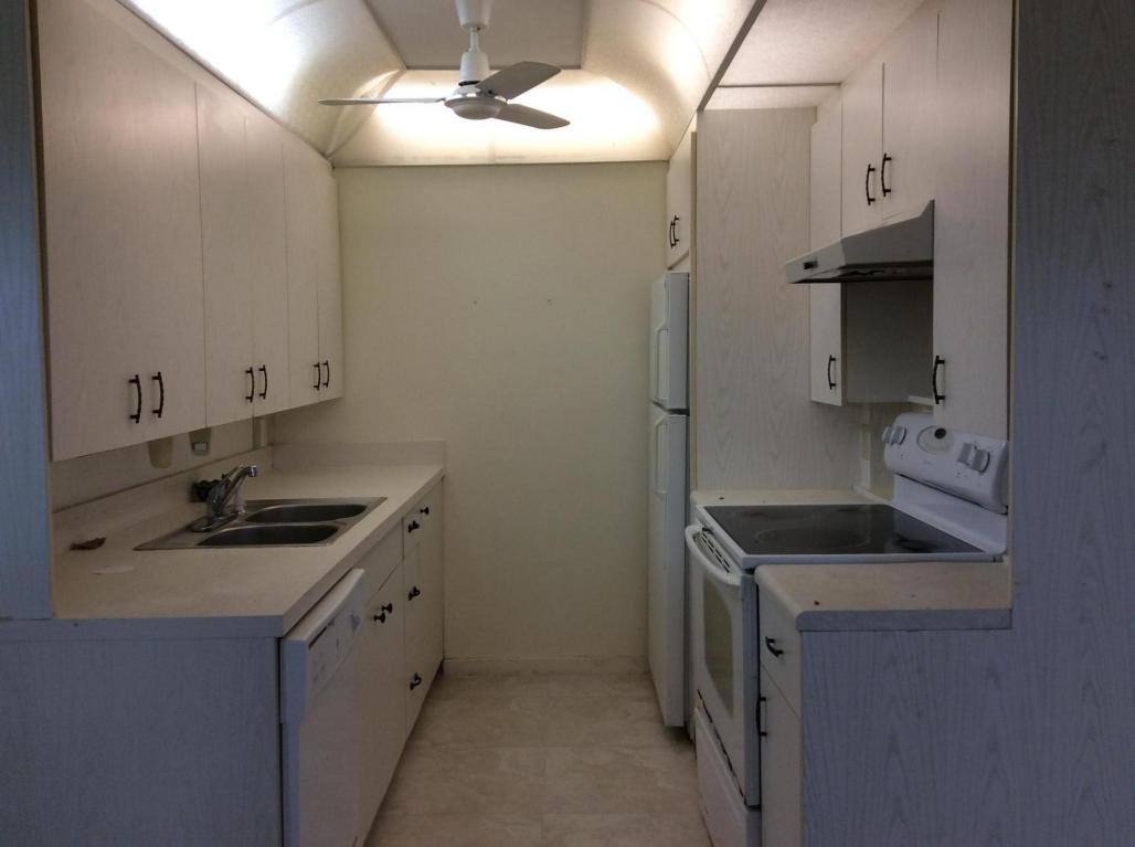 2064 Ainslie D, Boca Raton, FL 33434