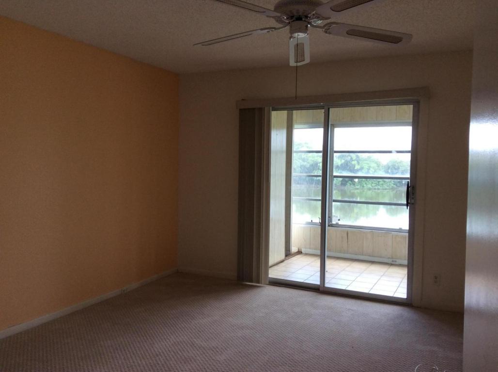 2064 Ainslie D, Boca Raton, FL 33434