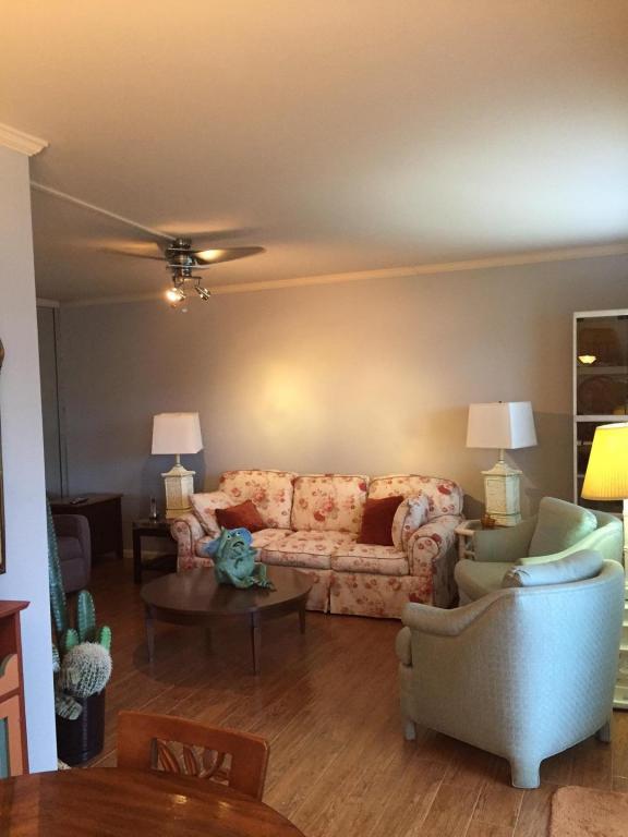 1023 Lincoln, Boca Raton, FL 33434