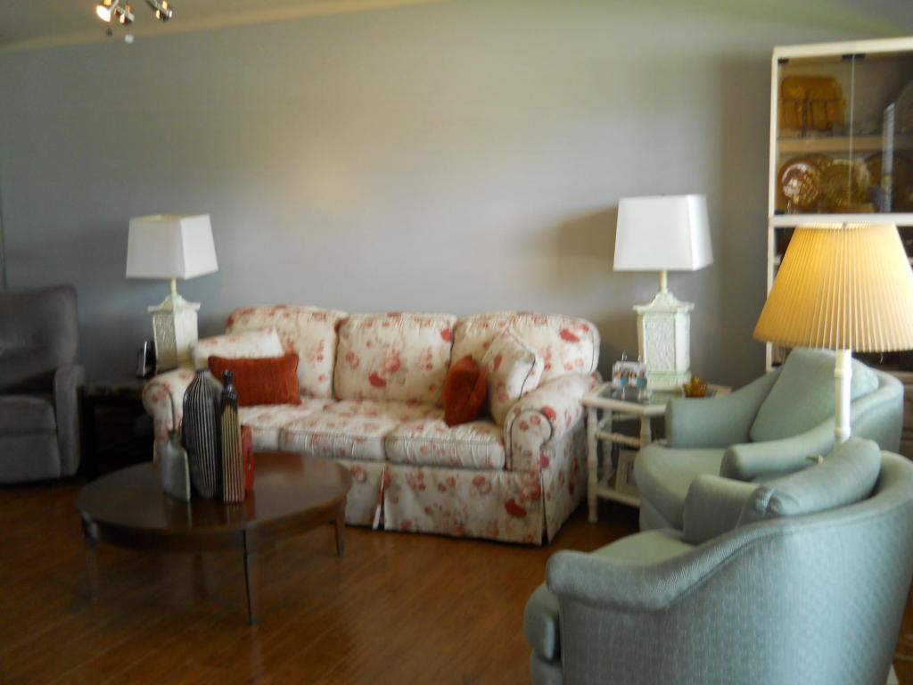 1023 Lincoln, Boca Raton, FL 33434