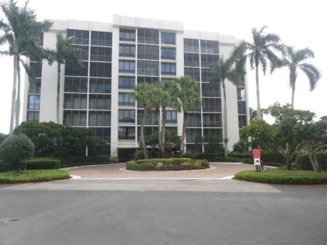 6815 Willow Wood Drive, Boca Raton, FL 33434