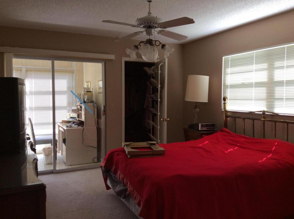 2001 Lincoln A, Boca Raton, FL 33434