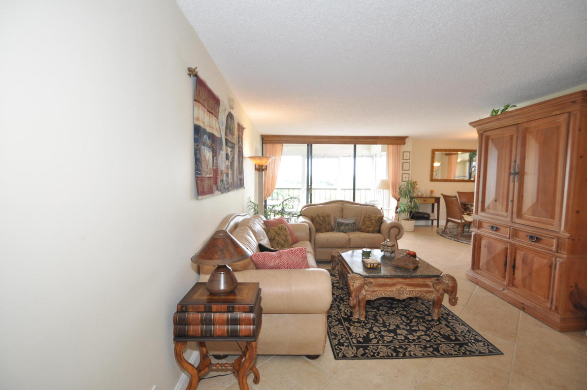 7768 Lakeside Boulevard, Boca Raton, FL 33434