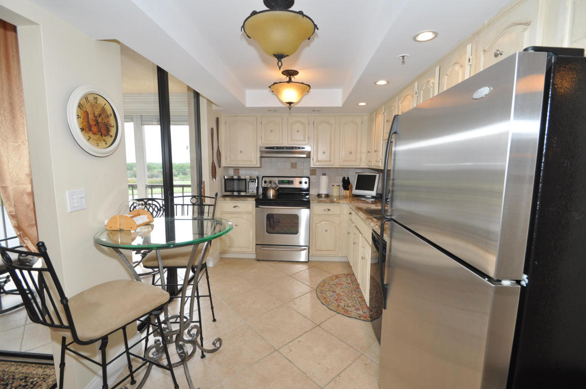 7768 Lakeside Boulevard, Boca Raton, FL 33434
