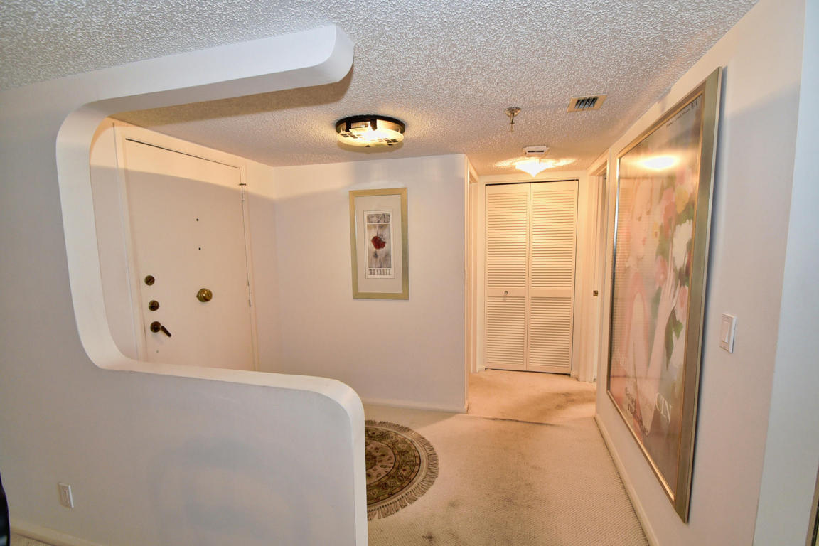 20090 Boca West Drive, Boca Raton, FL 33434
