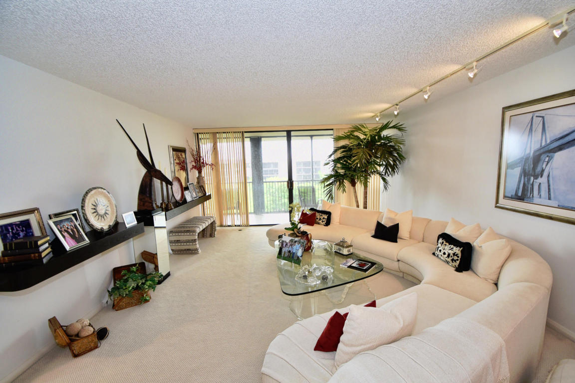 20090 Boca West Drive, Boca Raton, FL 33434