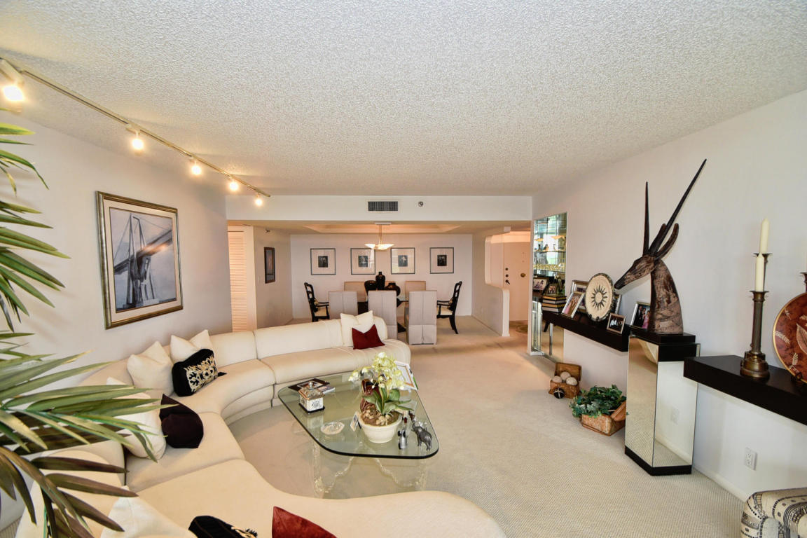 20090 Boca West Drive, Boca Raton, FL 33434