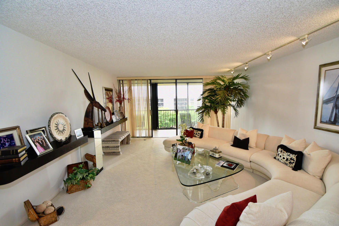 20090 Boca West Drive, Boca Raton, FL 33434