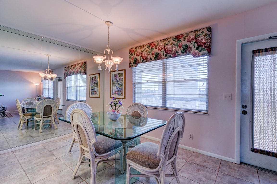 4017 Yarmouth A, Boca Raton, FL 33434