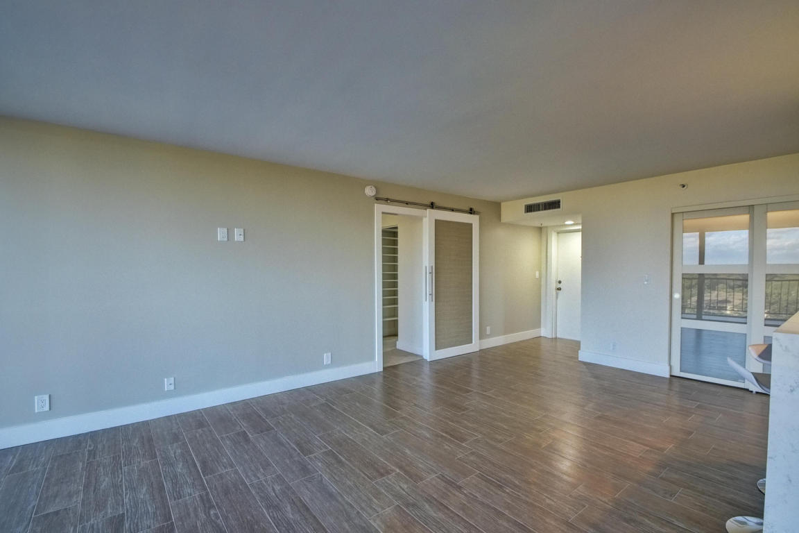 7738 Lakeside Boulevard, Boca Raton, FL 33434