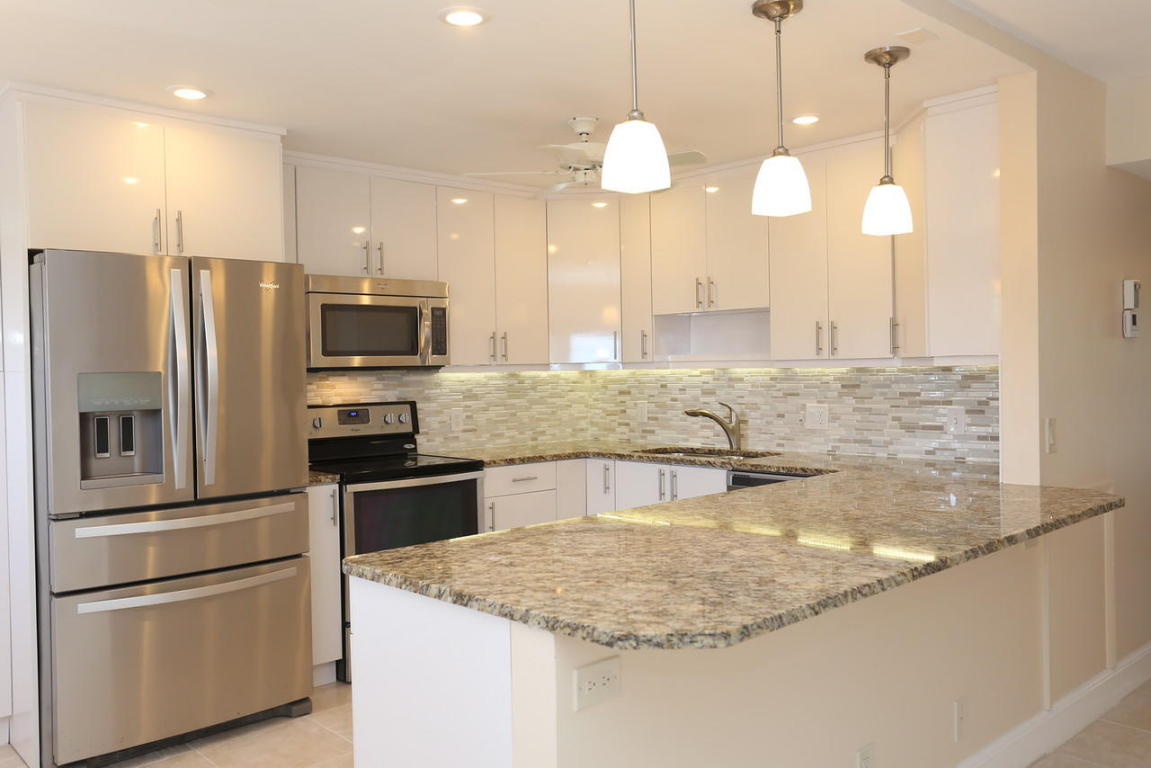 2043 Yarmouth C, Boca Raton, FL 33434