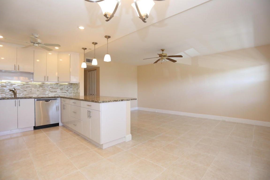 2043 Yarmouth C, Boca Raton, FL 33434
