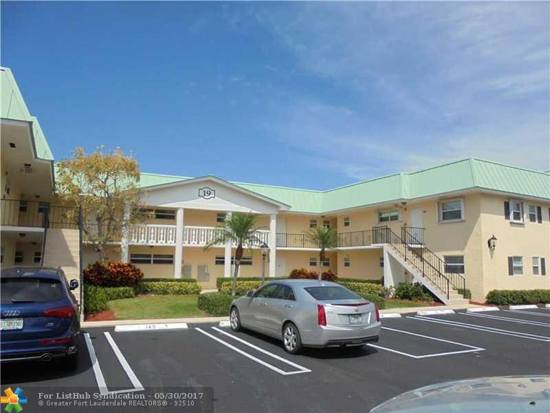 19 Colonial Club Dr 204, Boynton Beach, FL 33435
