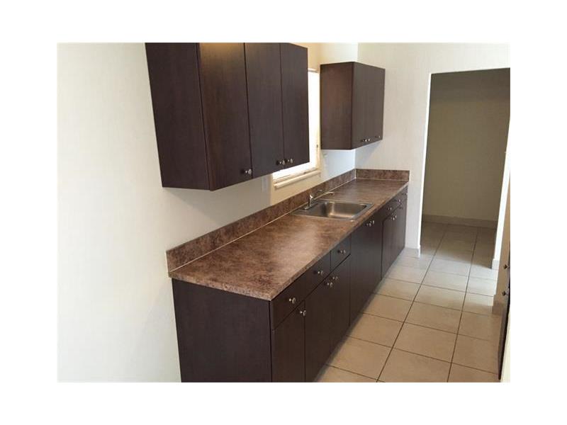 2105 Northeast 3rd St, Boynton Beach, FL 33435