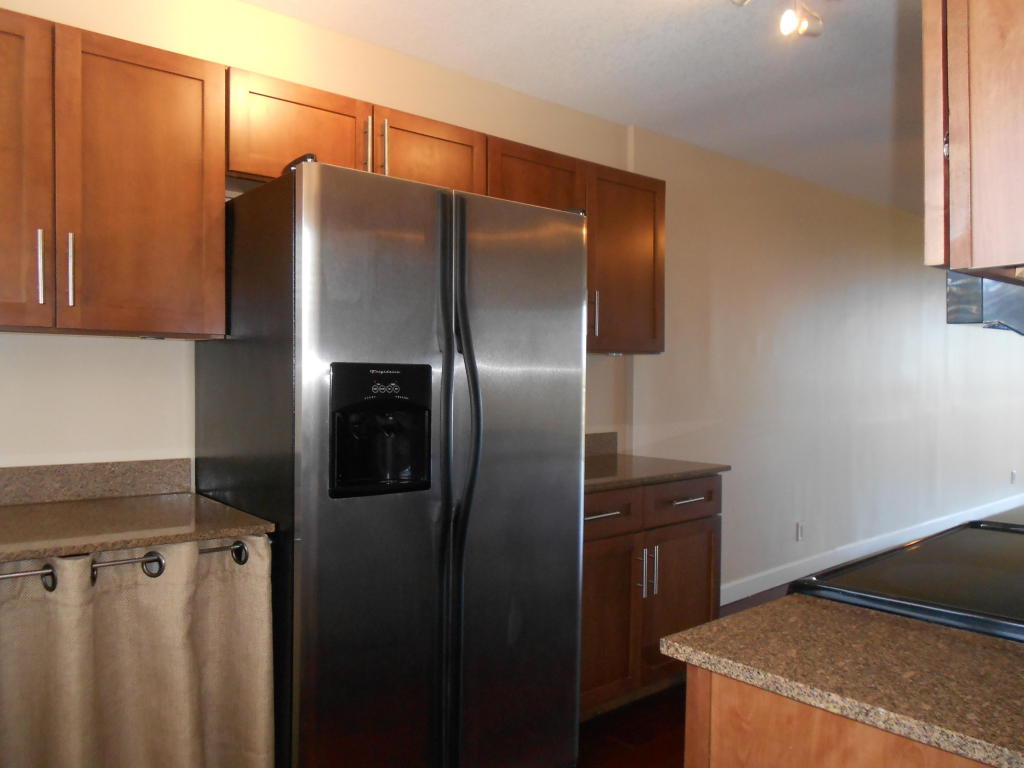 651 E Woolbright Road, Boynton Beach, FL 33435