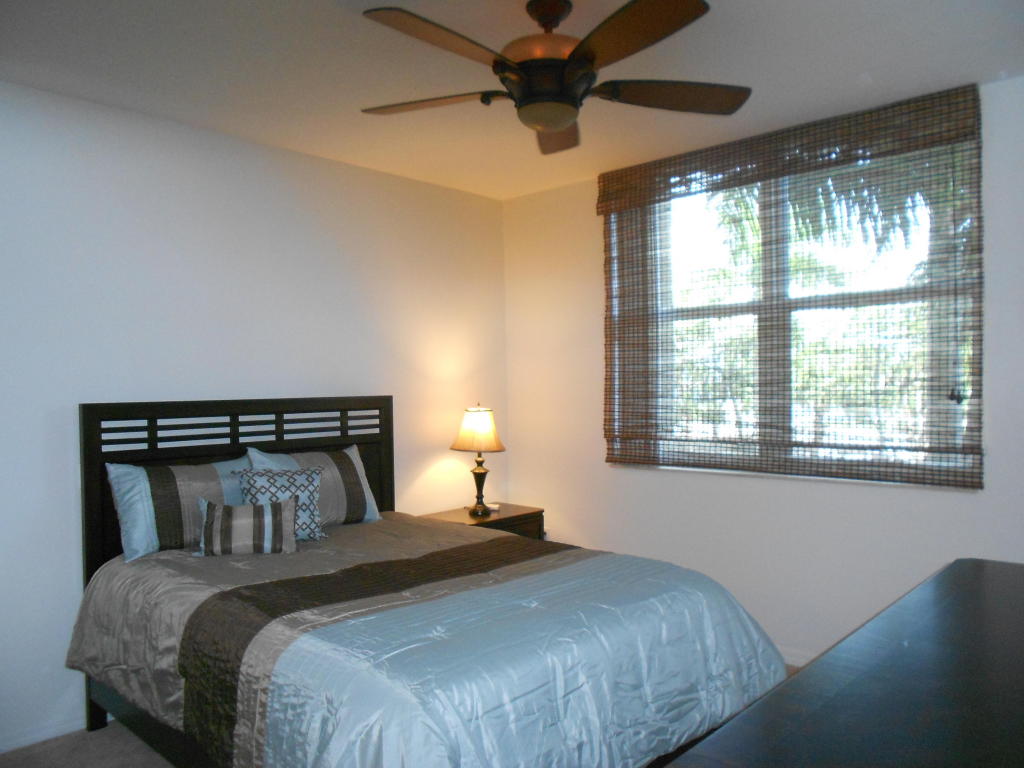 700 E Boynton Beach Boulevard, Boynton Beach, FL 33435