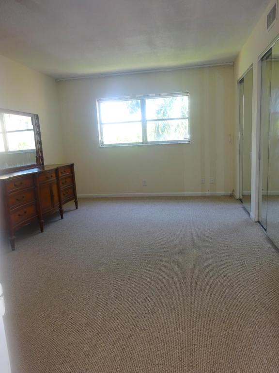 2300 NE 1st Lane, Boynton Beach, FL 33435