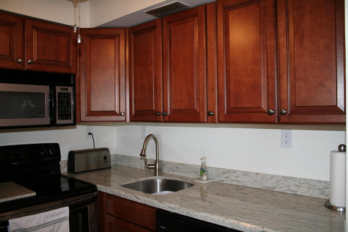 5520 N Ocean Boulevard, Ocean Ridge, FL 33435