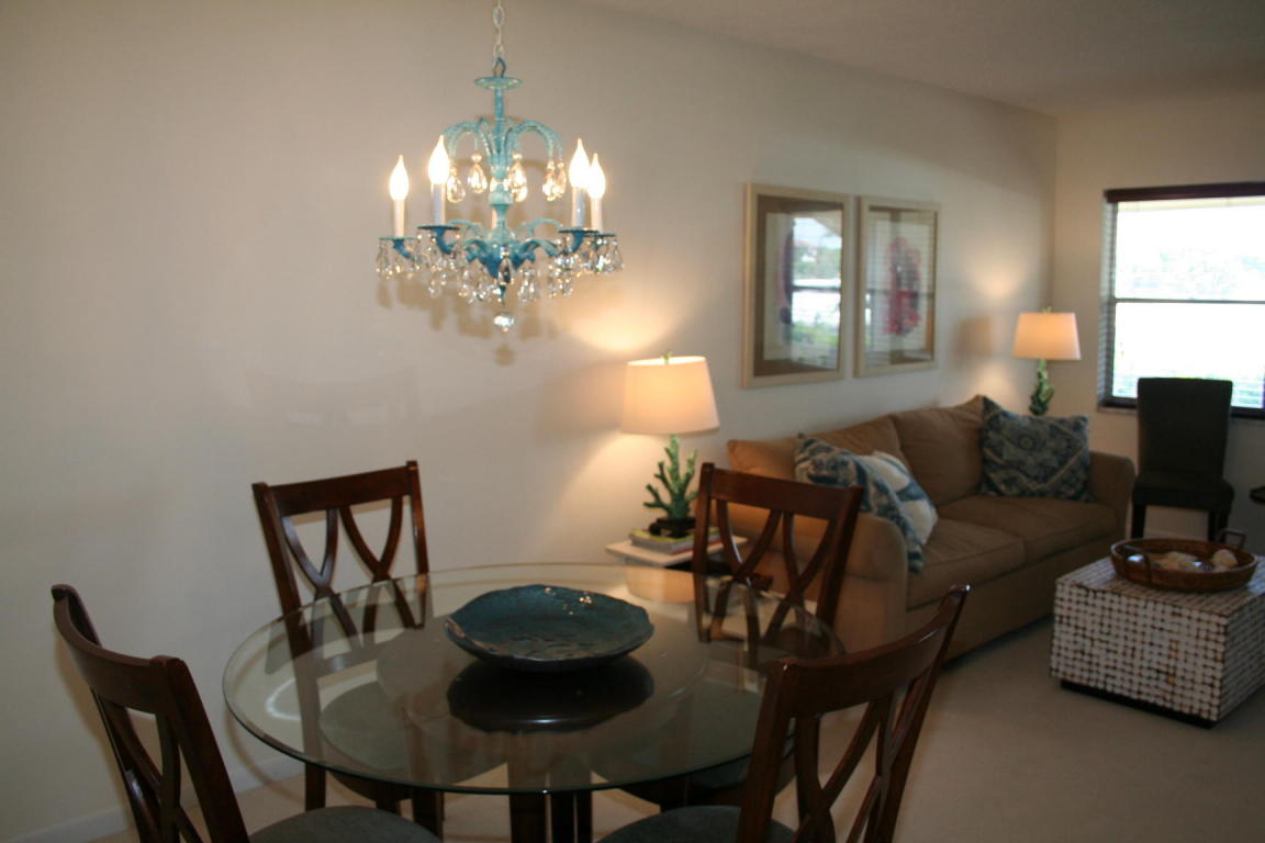 5520 N Ocean Boulevard, Ocean Ridge, FL 33435