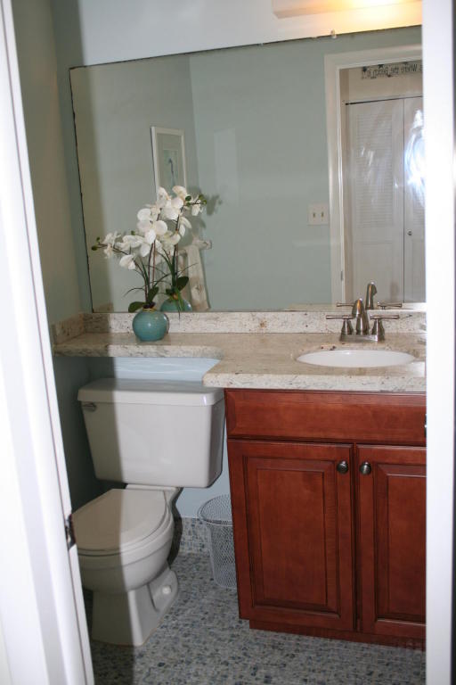 5520 N Ocean Boulevard, Ocean Ridge, FL 33435
