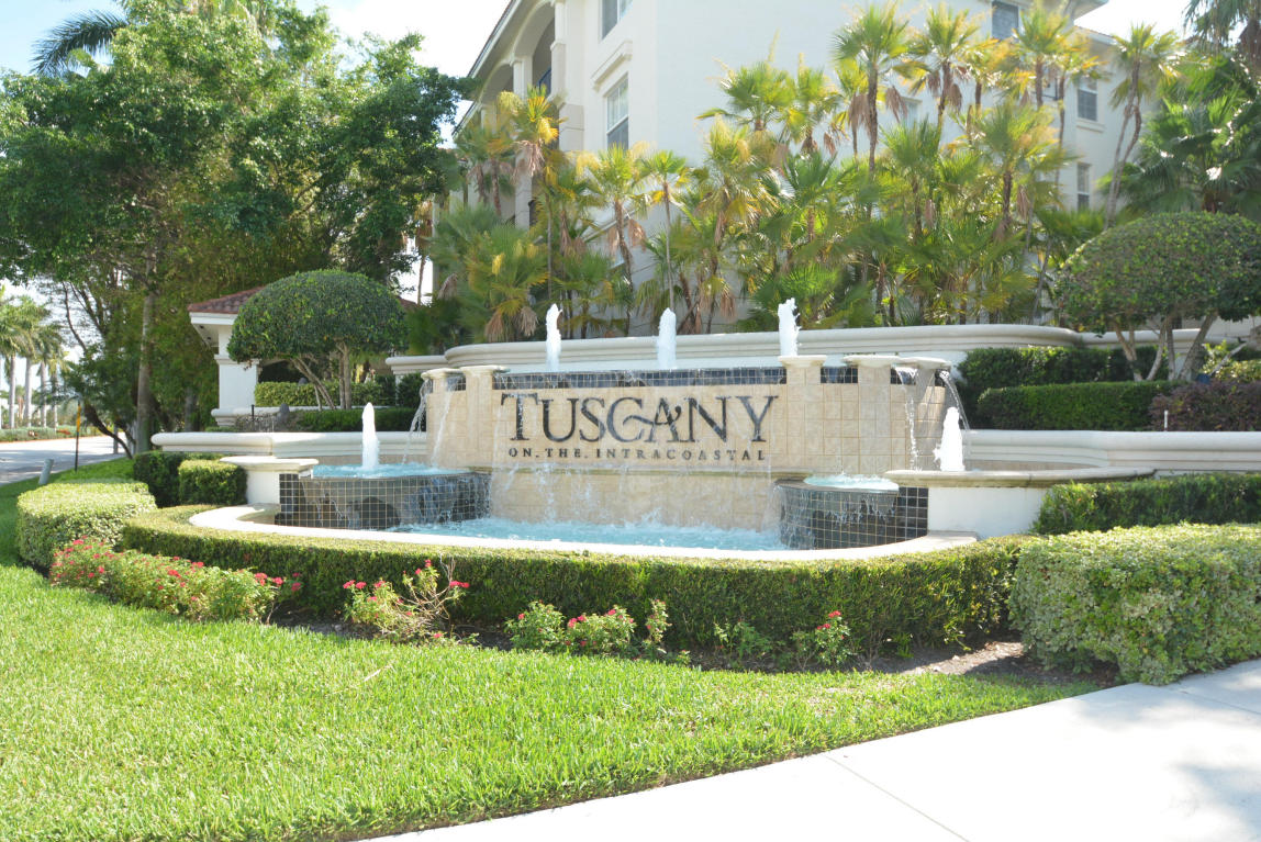 2421 Tuscany Way, Boynton Beach, FL 33435