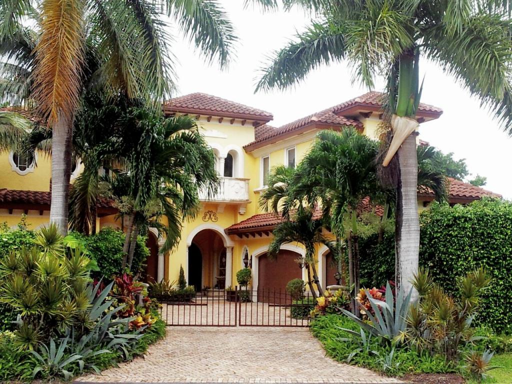 5553 N Ocean Boulevard, Ocean Ridge, FL 33435