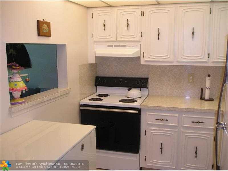 632 Snug Harbor Dr D5, Boynton Beach, FL 33435